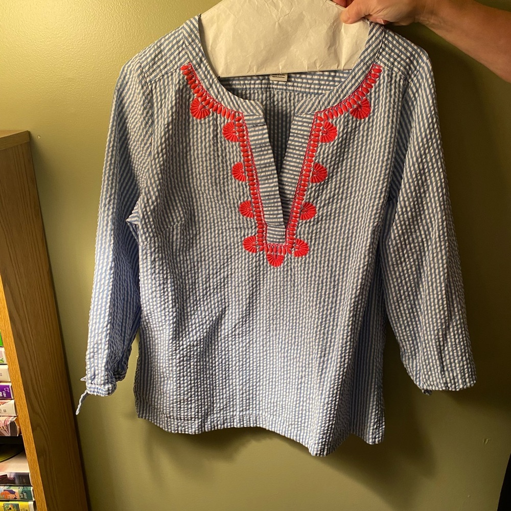 Women’s vineyard vines blouse